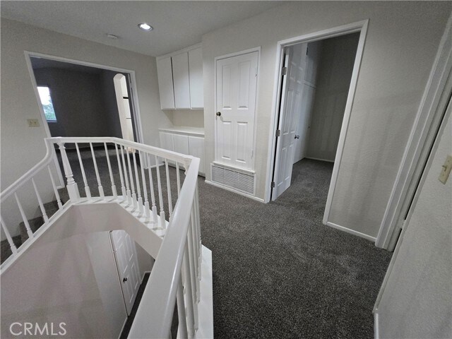 Building Photo - 17917 Vía Casitas