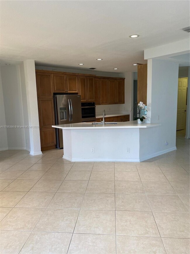 Building Photo - 2697 Center Ct Dr