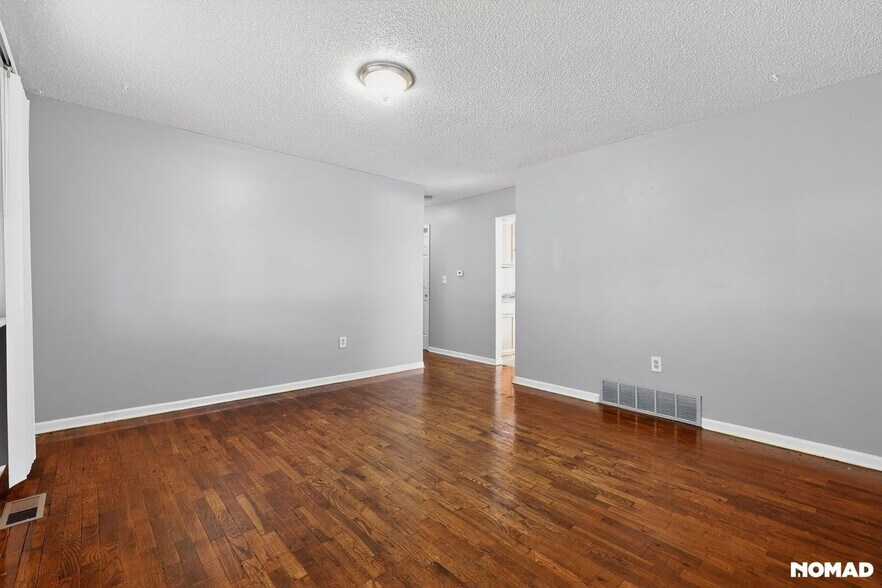 Building Photo - 1200 Nash Ave