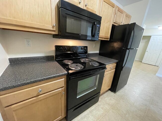 Building Photo - 10 Sentinel Court