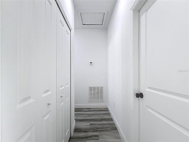 Building Photo - 16950 SW 42 Ave