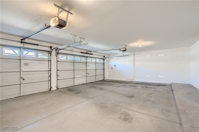 Building Photo - 3625 Alcantara Ln