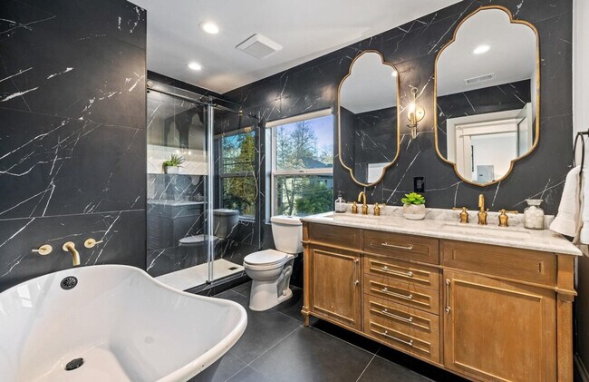 Building Photo - 1807 Martin Luther King Jr Way