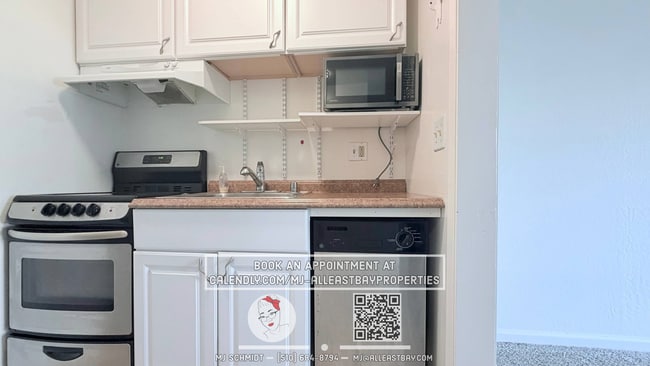 Building Photo - Bright studio with tons of amenities at resort-like Watergate in Emeryville!