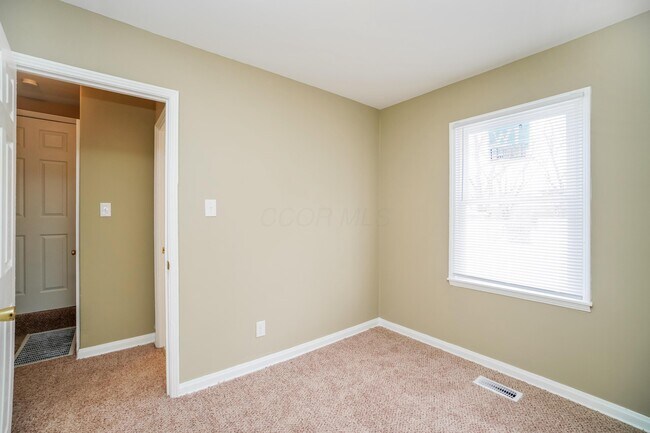 Building Photo - 2231 Dartmouth Ave