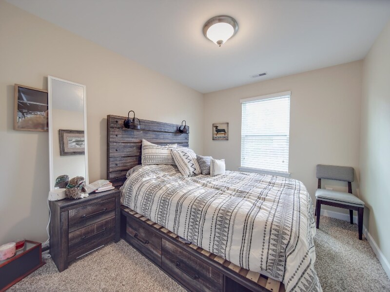 Building Photo - 5657 Tipperlinn Way