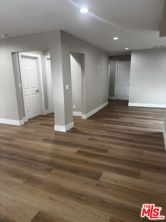 Building Photo - 731 E 33rd St