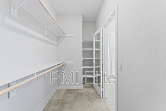 Building Photo - 26912 W Winding Trail Ct