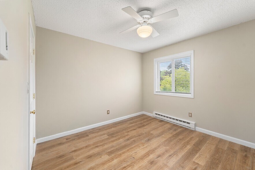 Building Photo - 10 Dailey St