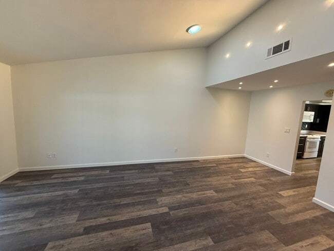 Building Photo - An Updated Leisure Village Home now available