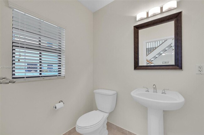 Building Photo - 4425 Hidden Harbour Terrace