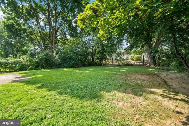 Building Photo - 508 Burgess St