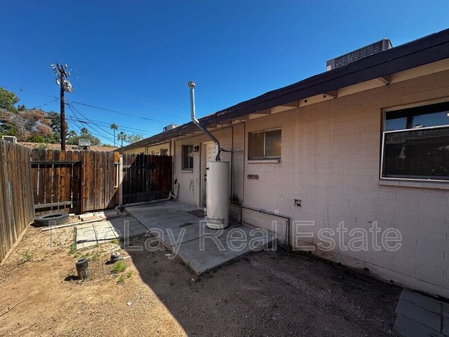 Building Photo - 7808 E Heatherbrae Ave