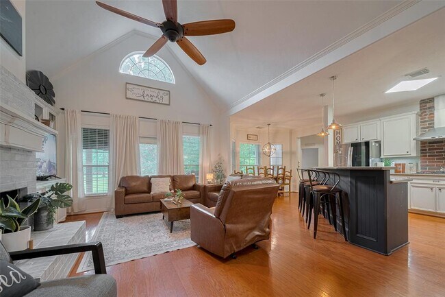 Building Photo - 9072 Grand Lake Estates Dr