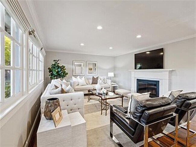 Primary Photo - Remodeled interiors 3 Bed 2 Bath in Hillsb...