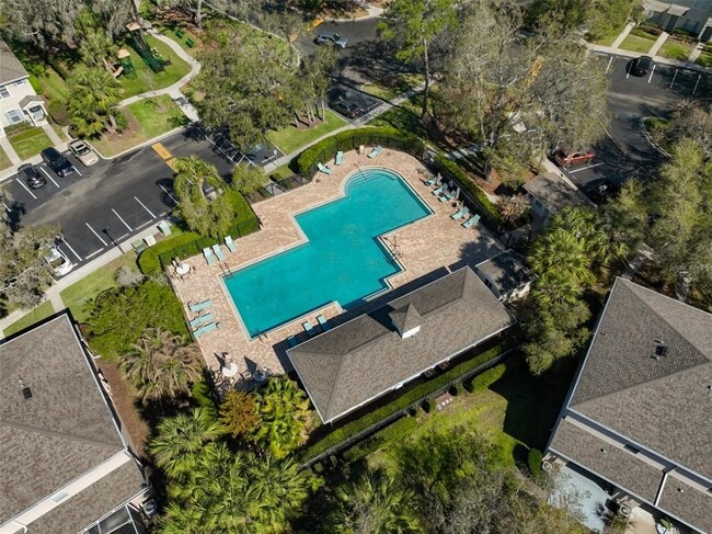 Building Photo - 15843 Fishhawk View Dr