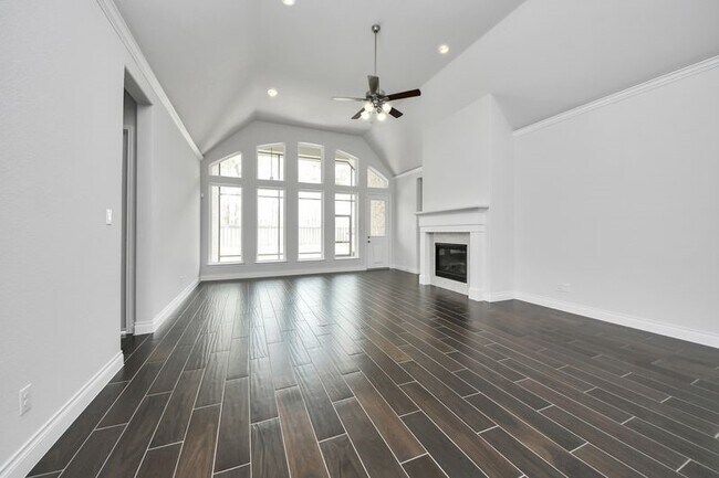 Building Photo - 28065 Woodland Bend Way