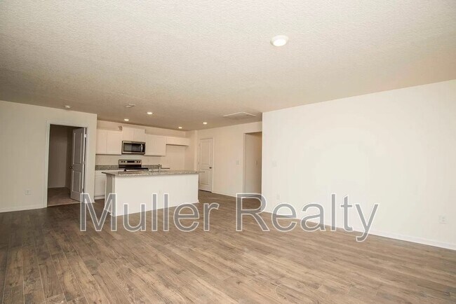 Building Photo - 7452 Game Bird St
