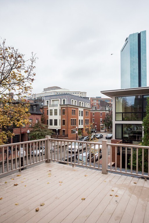 Building Photo - 45 Clarendon St