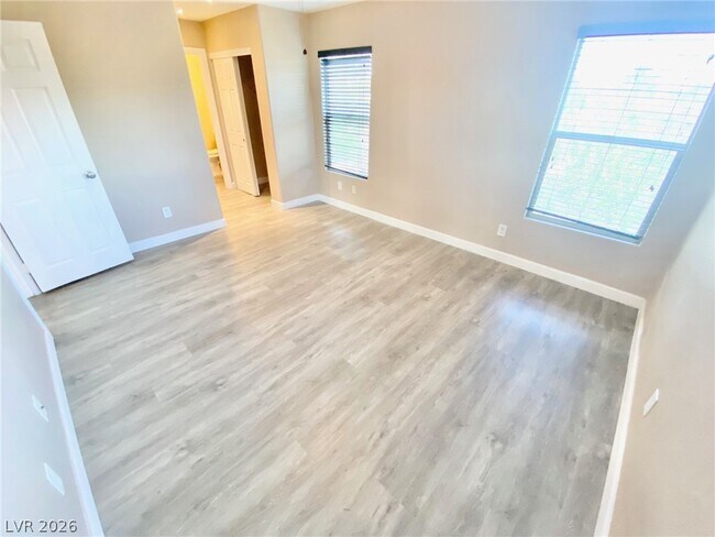 Building Photo - 1060 Paradise Coach Dr