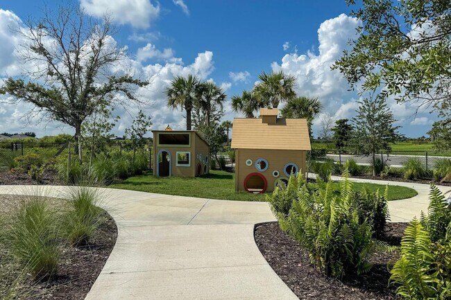 Building Photo - 9312 Tequila Sunrise Dr