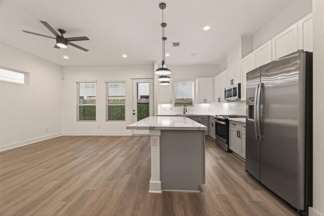 Building Photo - 7707 Johanna Pk Dr