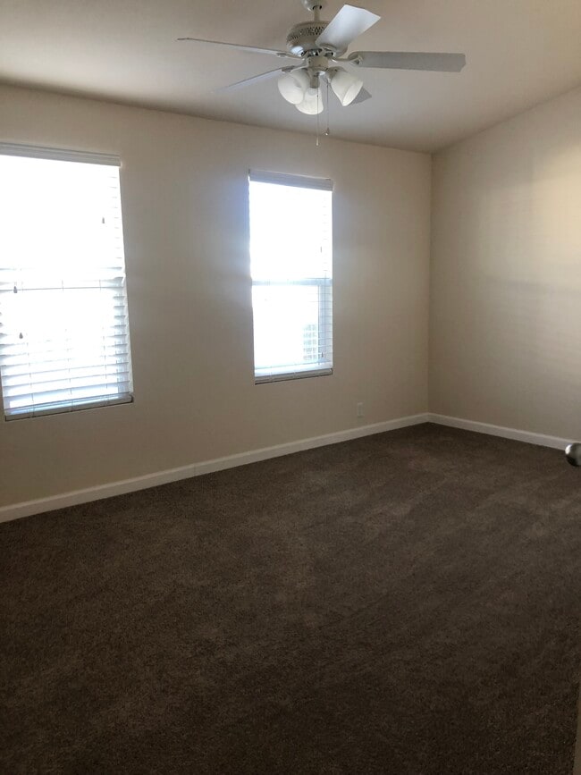 Building Photo - 14777 Palm Dr