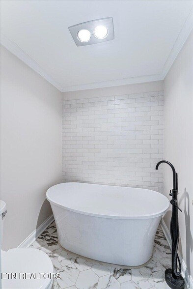 Building Photo - 8930 Wesley Pl