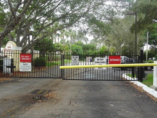 Building Photo - 10125 W Sunrise Blvd