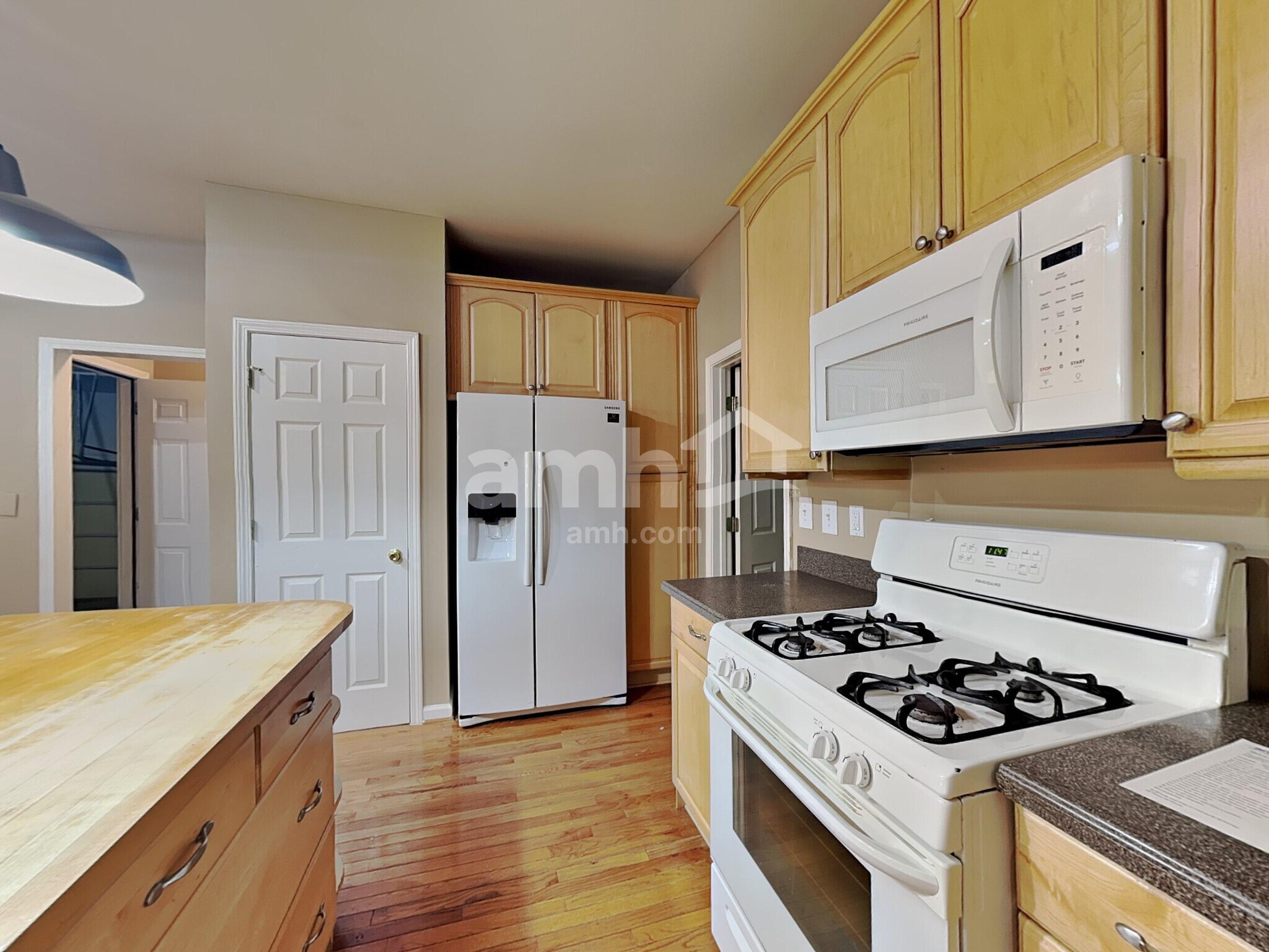 Building Photo - 433 Holland Springs Dr