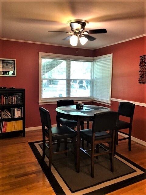 Building Photo - Updated Broadmoor Home!!