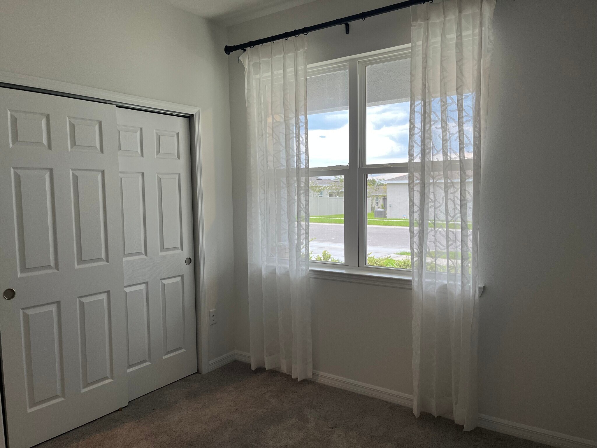 Building Photo - 1658 Blue Lagoon Cir