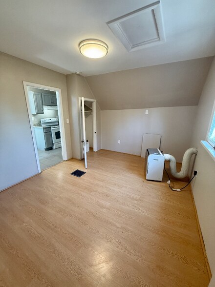 Building Photo - 1148 Josephine St