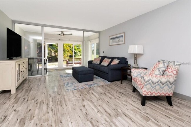 Building Photo - 10351 Regal Dr