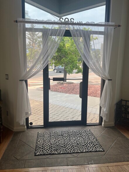 Inside of front door - 302 E Uintah St