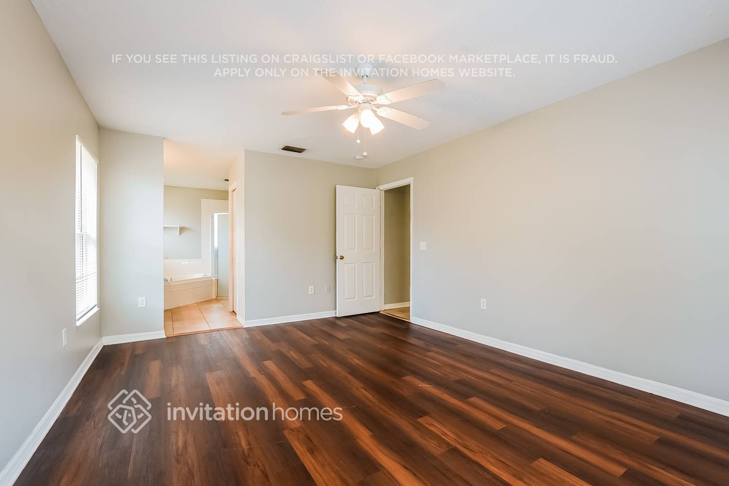 Building Photo - 13518 Biscayne Dr