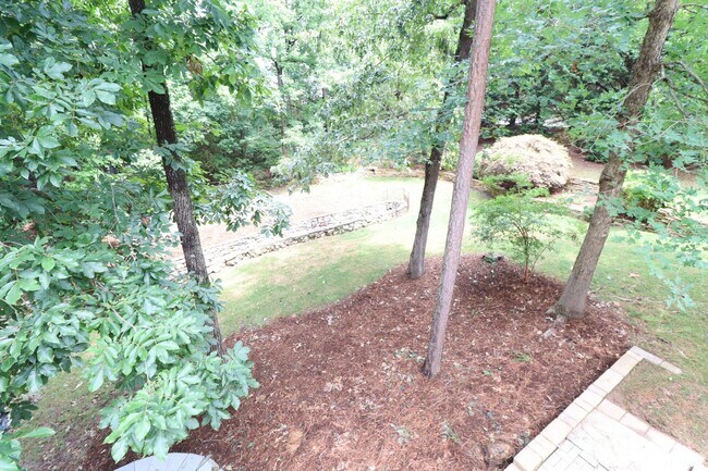Building Photo - 100 Pebble Ridge Farms Ct