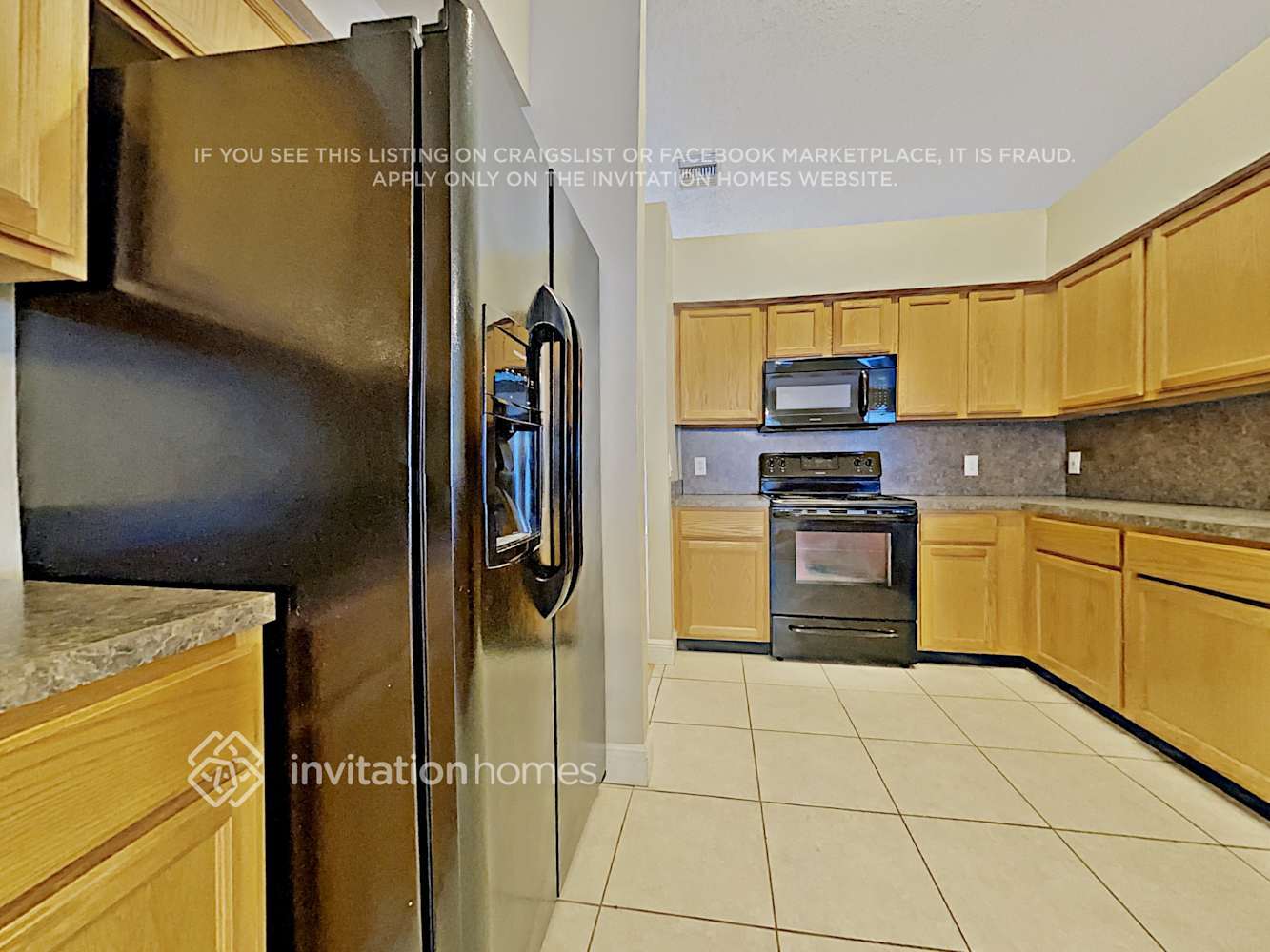 Building Photo - 1718 Snaresbrook Way