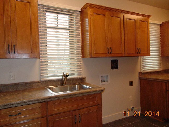 Building Photo - Immaculate Home In Saddle Ridge