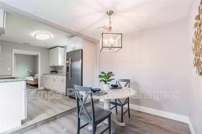 Building Photo - 5408 5th Ave N