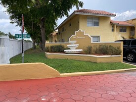 Building Photo - 15635 SW 74th Cir Dr