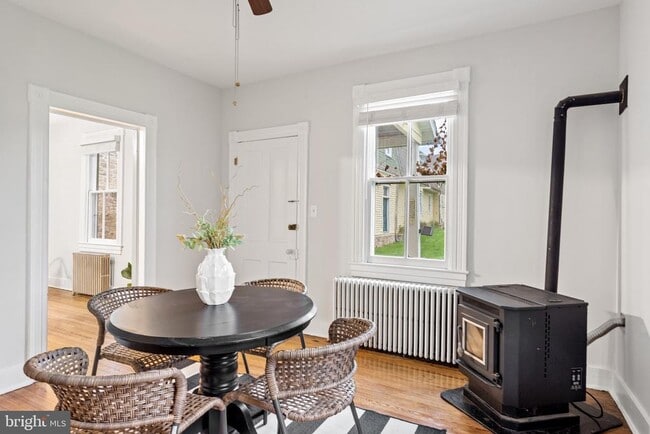 Building Photo - 1021 Greenspring Vly Rd