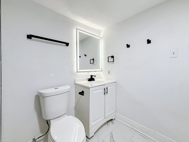 Building Photo - 8414 N 20th St