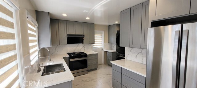 Building Photo - 1845 N Santa Anita Ave