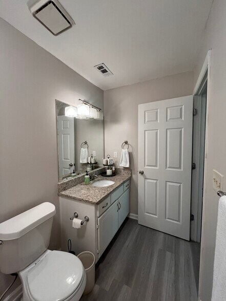 Building Photo - 681 Senoia Rd