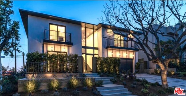 Building Photo - 3295 Mountain View Ave