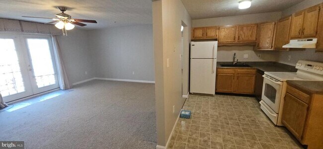 Primary Photo - 225 Brandy Ct