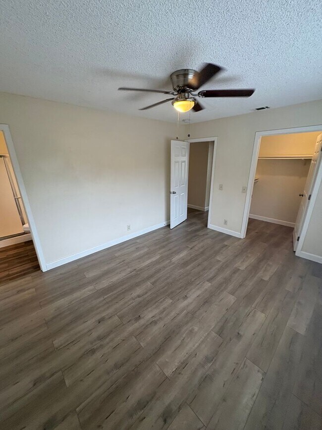 Building Photo - Don't miss out on this single story in Ontario- completely remodeled!