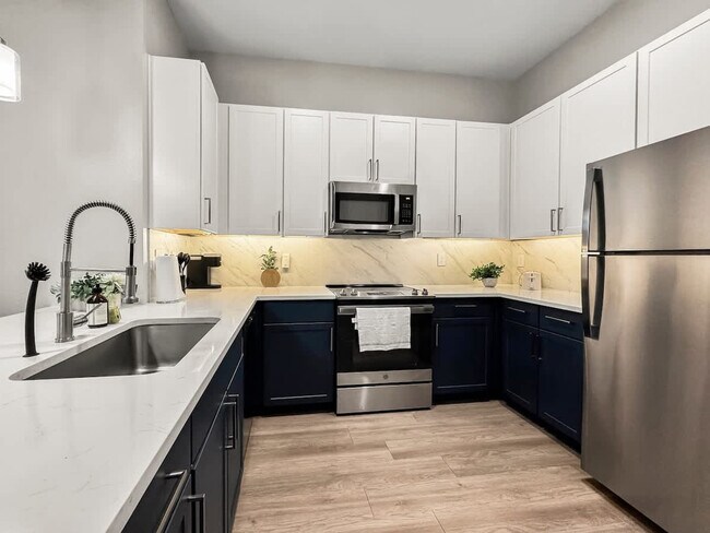 Building Photo - 2901 Indiana St