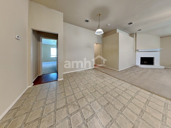 Building Photo - 721 Nancy Dr